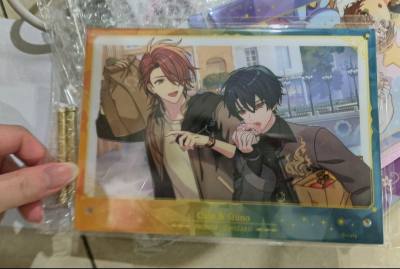 在挖煤姬切到了大好价特别开心！因为在国内是冷冷的圈子很难收到想要的东西，在煤炉一下子切到好几个梦情，抽赏亚克力板又大又美又便宜太感动了（哭）