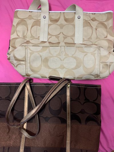 第一次海淘，做了很多功课，实物很好看，有一点小瑕疵，整体还是不错的，个人比较喜欢棕色这款，后面继续挖更多的美包！^_^