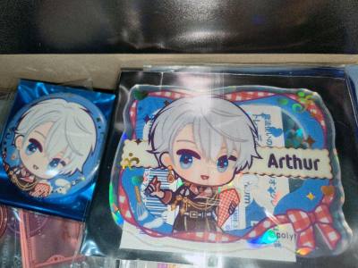 用挖煤姬在骏河屋下单了很大张的a赏挂画版，本来还担心会运不回来，发竹蜻蜓很快就收到了，而且四角尖尖非常安心太好了！