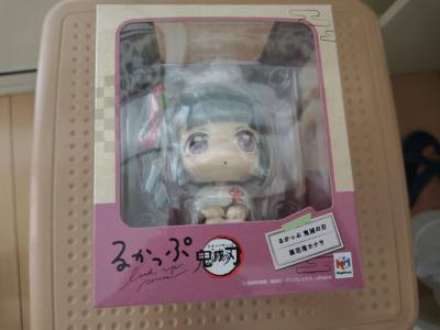 这次在挖煤姬上淘到了鬼灭之刃的香奈乎Lookup，真的超级开心！从下单到发货的整个流程非常流畅，物流速度也比预期快很多。到手后仔细检查，包装得特别严实，手办本体完好无损，完全是正品的做工，香奈乎害羞又温柔的神态还原度极高，涂装细节也很精致。这种低着头等待被夸夸的小表...这次在挖煤姬上淘到了鬼灭之刃的香奈乎Lookup，真的超级开心！从下单到发货的整个流程非常流畅，物流速度也比预期快很多。到手后仔细检查，包装得特别严实，手办本体完好无损，完全是正品的做工，香奈乎害羞又温柔的神态还原度极高，涂装细节也很精致