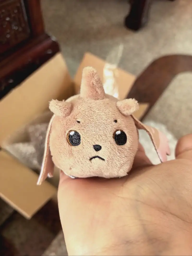 每一只都非常的可爱，手感非常的好，捏在手上的话非常的解压。里面最喜欢的可能就是大耳兽和黑大耳兽，一开始看图片没那么喜欢妖狐兽的，结果实物到手，发现也非常的可爱，是一次非常愉快的购物。