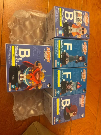 龙珠一番赏 孙悟空少年篇大集合套 B赏全套 龟仙人 海龟 牛魔王 F赏炒饭大人 和 小舞 打包非常好 盒子很完美 非常满意




 