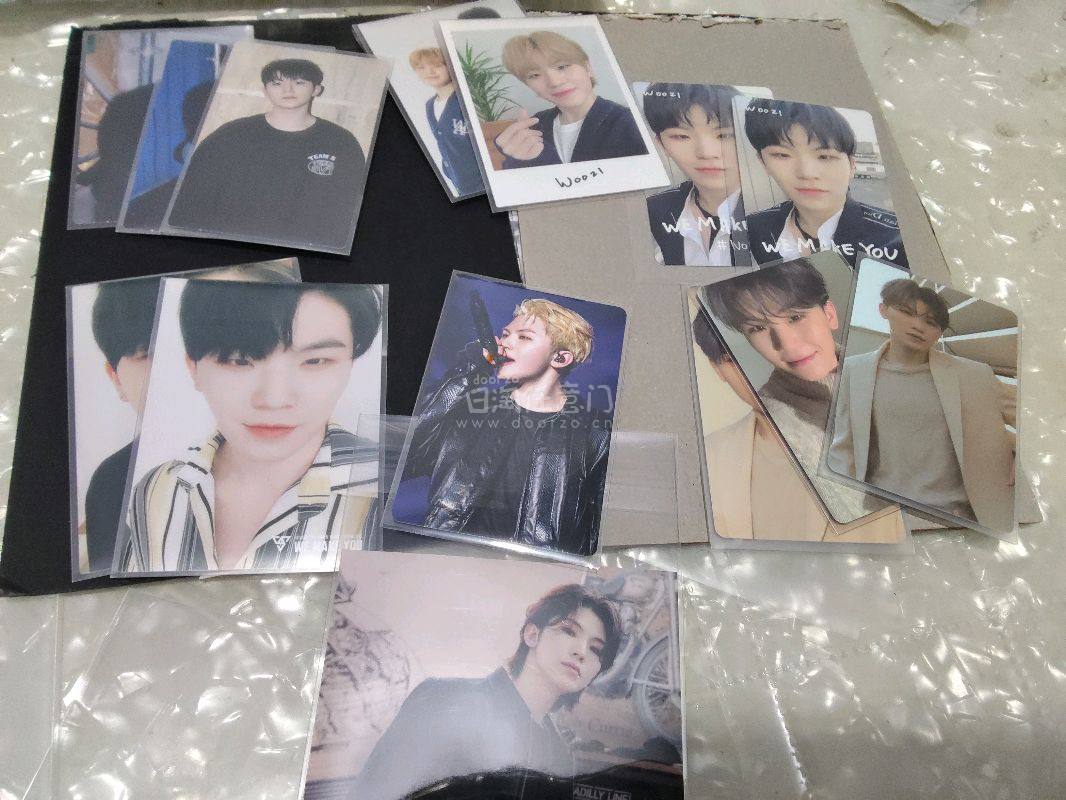 平台操作清晰易懂，下单后卖家打包细致，商品品相完好无缺，和描述完全一致。物流时效稳定，客服耐心解答报关等问题，全程顺畅舒心，追星党终于顺利收到心仪周边，已经开始期待下次回购啦！从选品到收货都很顺利，卖家包装扎实，避免了运输磕碰，商品品相超出预期。平台物流信息实时可查...平台操作清晰易懂，下单后卖家打包细致，商品品相完好无缺，和描述完全一致。物流时效稳定，客服耐心解答报关等问题，全程顺畅舒心，追星党终于顺利收到心仪周边，已经开始期待下次回购啦！从选品到收货都很顺利，卖家包装扎实，避免了运输磕碰，商品品相超