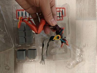 海淘速度比预想快很多，包装扎实稳妥，没有任何挤压损坏。手办成色新、做工精致，和图片一致，体验超棒！商品状态极佳，几乎全新，细节还原度高，无瑕疵无缺件。包装严实，物流顺畅，卖家靠谱，值得信赖！