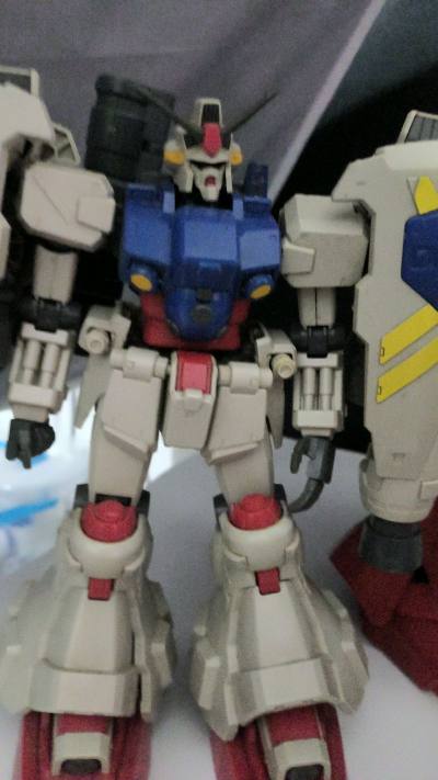 这次买了几个高达，虽然损坏很多但是价格实惠买到还是很值得，挖煤姬的打包越来越好，就是发货有点慢，总体还是很棒的购物体验