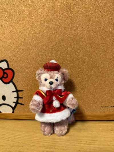 唱诗班站姿get 好喜庆的玫玫
牛仔裙玫玫get 好漂亮好时尚的玫玫
情人节系列get 站姿达菲孤单一人 但是脸真的很绝