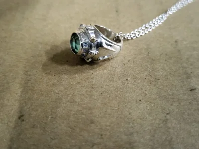 很满意，物流神速，包装严实，商品跟描述一致，质量很好。客服服务周到，很愉快的一次购物，下次还会再来！