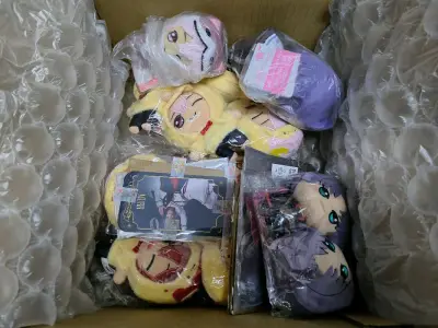 这次在煤炉收的魔法使的约定和IDOLiSH7周边真的超出预期的满意！魔法使的约定的玩偶毛绒软乎乎的，细节做得超精致，西之国系列的色纸色彩还原度超高，印刷一点都不模糊；IDOLiSH7的玩偶堆在一起萌度爆表，每一个的造型和配色都超还原原作。卖家特别用心，用泡泡纸和硬纸...这次在煤炉收的魔法使的约定和IDOLiSH7周边真的超出预期的满意！魔法使的约定的玩偶毛绒软乎乎的，细节做得超精致，西之国系列的色纸色彩还原度超高，印刷一点都不模糊；IDOLiSH7的玩偶堆在一起萌度爆表，每一个的造型和配色都超还原原作。