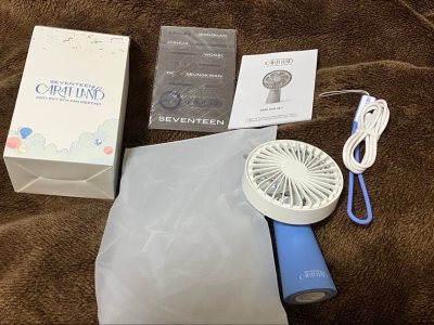 这次通过「挖煤姬」平台（也就是「挖煤姬」）淘到了克拉岛场周和杂志，提交订单顺畅，打包封箱、物流速度一流！即使是海运也如此之快