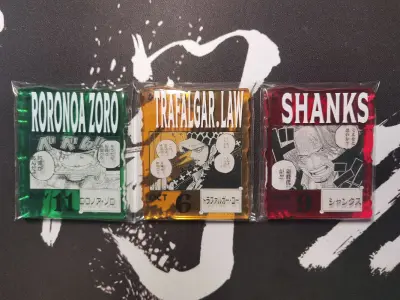 切的亚克力收到了，生日砖真的非常貌美，我推太帅了。还有物流真的非常快，从国际揽件到收到才用了五天属实是神速???