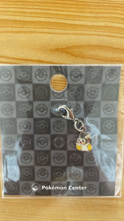 宝可梦 口袋妖怪 电飞鼠  金属挂件 全新未拆 Pokemon center 日本原版正品 金属材质 钥匙扣挂饰 感谢挖煤姬代购