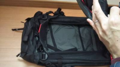 在挖煤姬海淘的神秘农场背包顺利到手，包装扎实严实，没有磕碰磨损。品相和描述一致，细节做工都很到位，物流全程可查，速度也很稳，购物体验超满意，以后还会继续用！