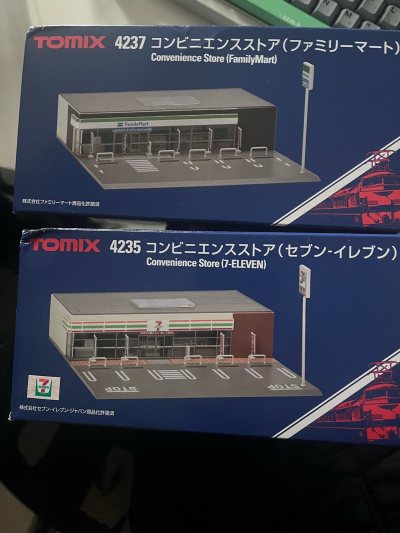 终于收到心心念念的宝贝了！虽然跨越了半个地球，但物流速度意外地快。拆开包裹那一刻太治愈了，包装完好无损。关键是价格真的太香了，比专柜便宜了近一半，绝对是省钱小能手必备。强烈安利给各位姐妹，冲就完事了！