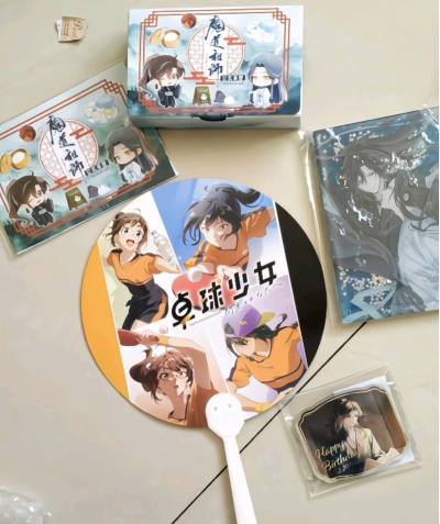 终于吃到了茶屋的小盒子，特别特别萌，买的不多都平安落地啦，打包很严实，物流也很顺利，非常满意比心❤️


