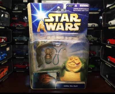 ? 班萨与塔斯肯袭击者

这只班萨真的太绝了！真实植毛质感拉满，蓬松的棕毛在沙漠背景里氛围感直接拉满，骑乘的塔斯肯袭击者手持加德菲棍，面罩和服饰细节都完美还原，仿佛下一秒就要在塔图因沙丘里展开劫掠。老玩具的扎实做工，现在摸起来还是沉甸甸的情怀感！

? 赫特人贾巴
...? 班萨与塔斯肯袭击者 这只班萨真的太绝了！真实植毛质感拉满，蓬松的棕毛在沙漠背景里氛围感直接拉满，骑乘的塔斯肯袭击者手持加德菲棍，面罩和服饰细节都完美还原，仿佛下一秒就要在塔图因沙丘里展开劫掠。老玩具的扎实做工，现在摸起来还是沉甸甸的情