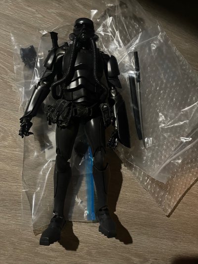 从日本雅虎上竞标的玩具 由于没有包装 所以有一点担心运损问题 路线是竹蜻蜓预缴税 库房打包还是很认真的 安全收到
  


 