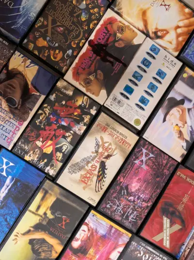 挖煤姬上淘中古物太好用了，这次买了一批九十年代的视觉系录像带，品相很好，打包也很仔细，很满意。期待下次的包裹