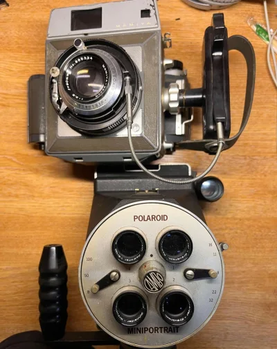 我的海淘捡漏高光时刻-挖煤姬挖煤姬上买到了玛米亚的新闻机，才150左右，性价比巨高，收到功能正常。挖煤姬的客服态度热情，包装很结实，物流速度也很快两个星期左右就到了。


