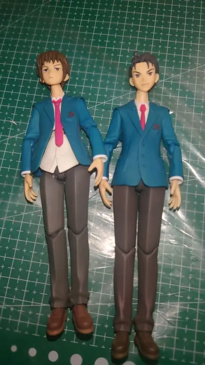 三月第六单到货了，朝仓凉子的figma手办是中古的，卖家很给力，买一送三，送了阿虚和古泉的本体和全部配件，还送了朝比奈的除了本体外全部配件，性价比拉满了；贞德这个是无盒有损的，断件基本也还在，同样比较划算了。