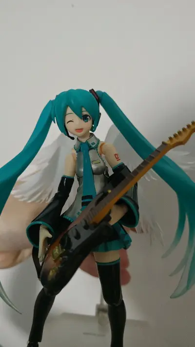 在挖煤姬淘到了好物，手办，虽然是十几年手办，仍然非常好看，做工精细又完美，选择拼团走海运二十几天就到了，包装严实，顺利到手。