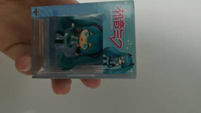 看我在挖煤姬淘到了什么好物，小小一只手办中古做工精细又完美，选择拼团走海运二十几天就到了，服务很好，包装严实，漂洋过海顺利到手。