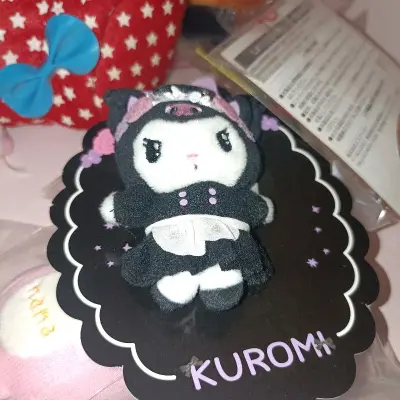 先夸夸自己的眼力见（也不知道当时为什么没人切这个好价）图3是好价就摆着那没人切，所以跟我回家吧，然后还带走了库洛米，也是很好价w～


