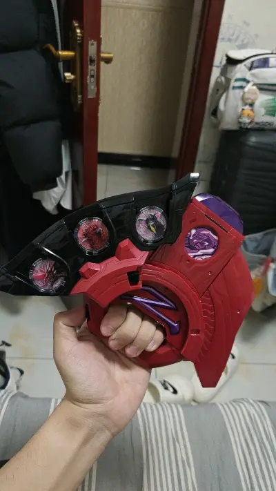 成功好价拿下黑暗泽塔升华器，老早就想玩这款玩具了，在门上总算能以一个很合适的价格拿到手里，十分开心，玩具很好，感谢门和姬姬


