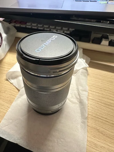 第一次使用挖煤姬海淘，价格比某鱼便宜而且成色很不错。感觉挖煤姬还是挺好用的，可以买到很多小众的东西。


