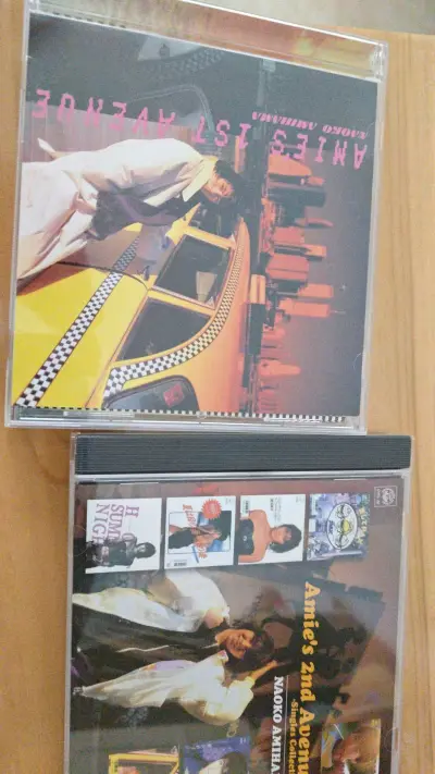 唉，网滨直子是谁？咱也不知道她是谁，国内一点名气没有的。但是有两张精选集很喜欢，本来头疼，后来找到了这个平台，这下终于买到了。