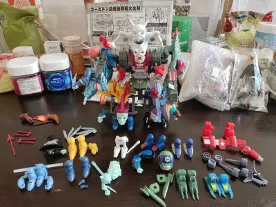 这是魔神英雄传1巨大的反派角色，是由14个魔神合体而成，1988年到今天都是叹为观止的收藏佳品。组合成一个大的，分解成14个小的，在当时来说概念新颖。那个时候变形金刚组合体和它有的一比。非常好的东西，保存到今天不容易啊！