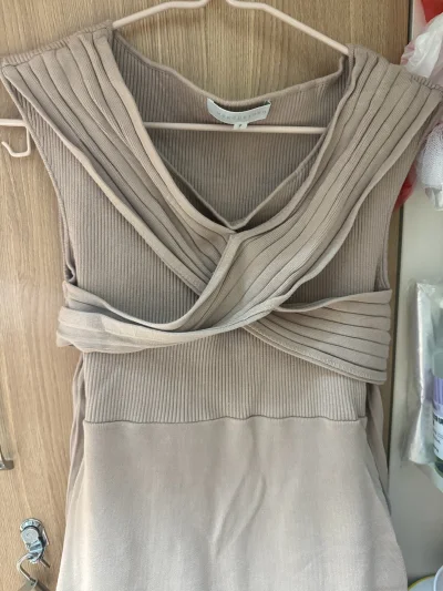 已经用过这个软件很多次了 每次都能获得非常好的体验 商品图很清晰 这次买的裙子到手质量很好 而且有标是正版 还会再次切煤