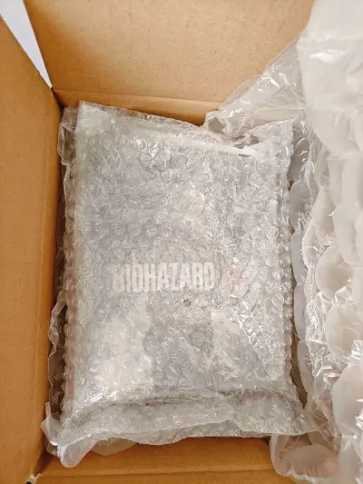 这次切了玩具卡带走的路线是日本邮政EMS，用时一周就到了速度还是挺快的，包裹严实到手没有任何磕碰。挖煤姬界面简单很好上手而且页面自带翻译不怕看不懂，以后还会继续使用
