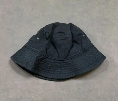 挖煤姬淘到一顶TOKYO INDIANS渔夫帽，鸵鸟同款长期着用。该品牌是Neighborhood二把手Nau Shima成立的个人品牌，只为东京骑行俱乐部会员开放购买。