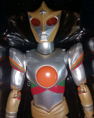 这次这些是捡漏得来的，一个初版proplica水晶之星，还有一个evolution toys的三重战士，价格都还不错