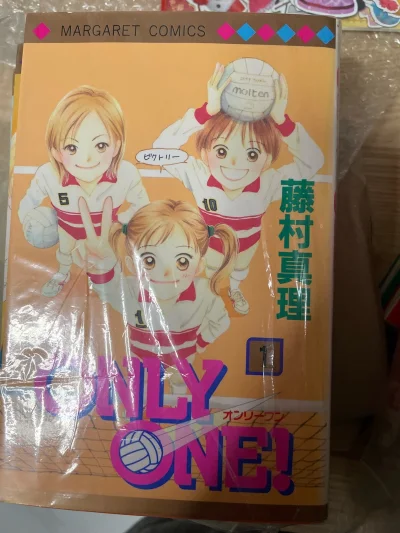 周末收到漫画书和玩具，漫画都是藤村真理的，还有茶犬小屋。漫画还是昭和平成年代的更有味道，画风也比较正常。很值得购买。