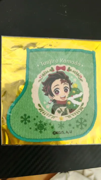 一直想收杏寿郎和炭治郎前几年的圣诞节立牌 古早的萌感谁懂！收到的状态比我想象好很多 qq人太可爱了，萌萌萌