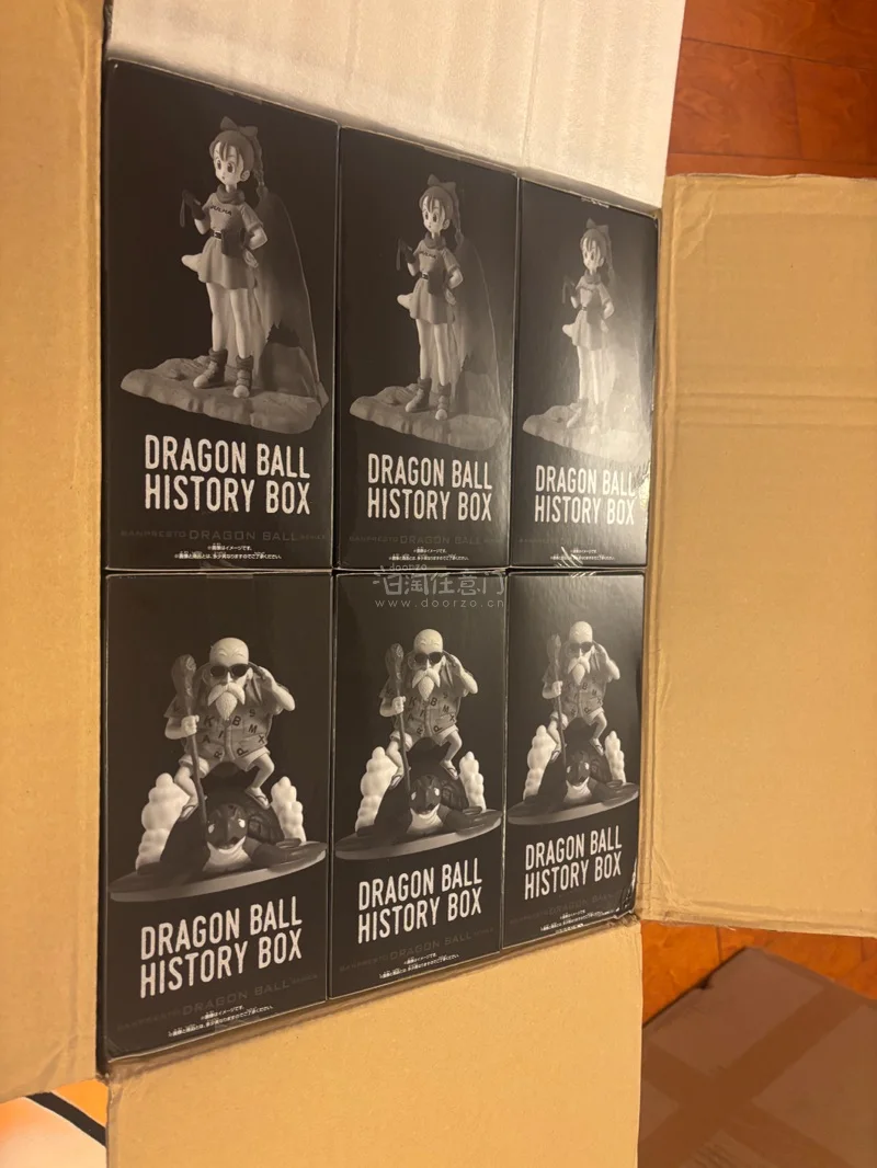 这是龙珠近年来非常经典的系列 History Box 历史的盒子 这两款还原了龙珠童年时期的布尔玛和龟仙人的经典场面 非常的喜欢 这次选择的海运也非常快 运费也很实惠


