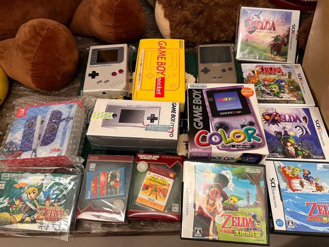 终于在挖煤姬入手心心念念的塞尔达卡带，整个过程体验感直接拉满！必须好好表扬一下，发货速度真的超快，下单后很快就处理出库，物流全程都很稳定，更新也特别及时。打包得非常用心，卡带保护得严严实实，没有一点磕碰划痕，到手全新状态超完美。从下单到收货全程顺畅无忧，效率高、服务...终于在挖煤姬入手心心念念的塞尔达卡带，整个过程体验感直接拉满！必须好好表扬一下，发货速度真的超快，下单后很快就处理出库，物流全程都很稳定，更新也特别及时。打包得非常用心，卡带保护得严严实实，没有一点磕碰划痕，到手全新状态超完美。从下单到收