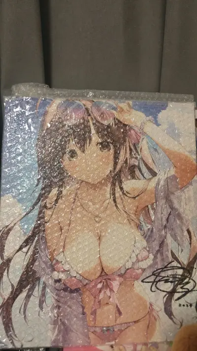 这家代购网站的艺术画品类意外丰富?，从印象派复刻到小众当代创作都能挖到宝✨。包装严实得让人安心，每幅画都附了来源说明，透明度拉满。收到的原作笔触肌理清晰，色彩跟官网图几乎零色差，连画框做工都挺精致。唯一小缺点是热门款等待周期偏长，但为了保真艺术质感，这点等待完全值得...这家代购网站的艺术画品类意外丰富?，从印象派复刻到小众当代创作都能挖到宝✨。包装严实得让人安心，每幅画都附了来源说明，透明度拉满。收到的原作笔触肌理清晰，色彩跟官网图几乎零色差，连画框做工都挺精致。唯一小缺点是热门款等待周期偏长，但为了保