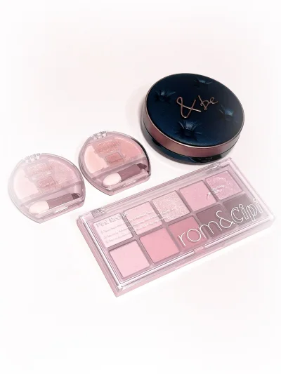 眼影粉质细腻不飞粉，气垫服帖不卡粉，妆感自然清透。包装严实无破损，正品无疑，海淘体验超棒，会回购！挖到宝啦 眼影配色日常好晕染，气垫遮瑕持妆在线。挖煤姬发货快、包装用心，性价比绝了，好评！
