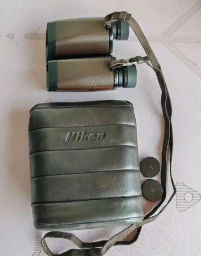 在日拍上淘到了一台尼康瓦力望远镜，体积小巧，成像清晰锐利，内部十分干净，实属难得，出远门随身携带也十分方便，赞。