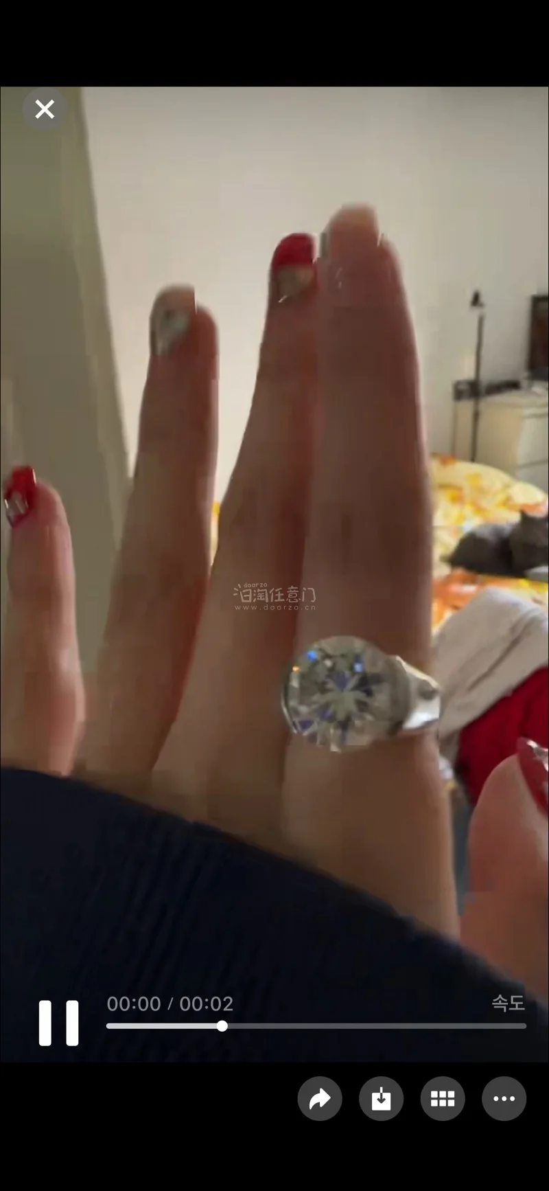 一眼看中这款，材质是天然锆，尺码也刚好是我的码^ ^梦中情戒了简直。希望以后能再见到此类戒指。从拍下到收到货只用了一个多星期，非常快速了！！