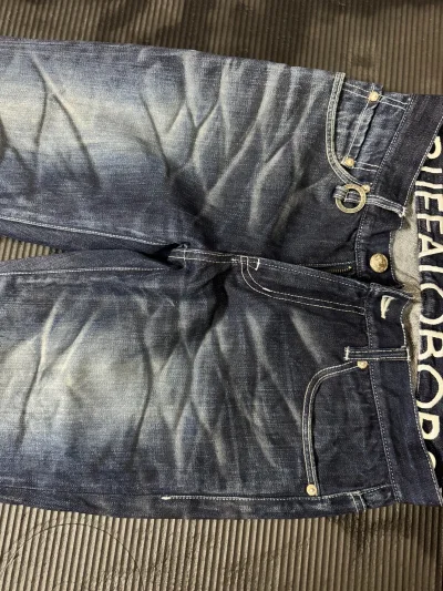 在挖煤姬海淘的牛仔裤安全下车！平台操作超顺手，日语信息清晰，下单、合箱、物流全程可追踪。包装超严实，加固到位，牛仔裤到手无褶皱无压痕，状态完美。客服响应快、解答耐心，费用透明无隐形消费。日淘选挖煤姬，靠谱又省心，五星推荐！