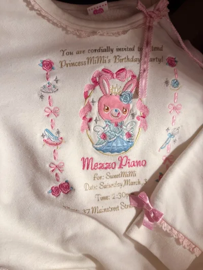 我喜欢切煤买mezzopiano的衣服。其中有一件包的特别正式给我发来了，特别特别新。我特别开心。
该说不说新出的这个epl运输线也特别快，日本的买家发货也很快。我到手才十天左右，比之前拼团买的都快，强烈推荐epl这个运输线
包装也给满分，一点磕碰也没有，胶带也是可...我喜欢切煤买mezzopiano的衣服。其中有一件包的特别正式给我发来了，特别特别新。我特别开心。 该说不说新出的这个epl运输线也特别快，日本的买家发货也很快。我到手才十天左右，比之前拼团买的都快，强烈推荐epl这个运输线 包装也给满分