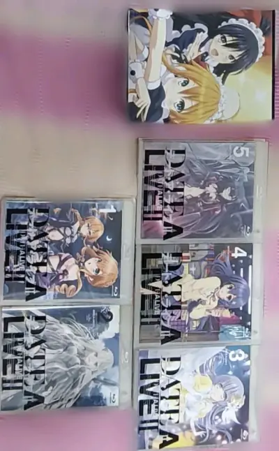 收到手后立马拍了图片，实物非常美丽，拍出来的图片很惊艳，很好出片，商品包装的也是非常的恰到好处，很舍得给泡沫纸打包非常很到位，多出点 太喜欢了，工艺很完美，很给力很到位！
