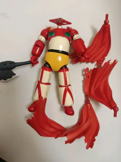 这分享的是山口式盖塔105，整体非常小巧，但是关节切分也很有新意，披风更是神来之笔，感谢挖煤姬让我买到了它