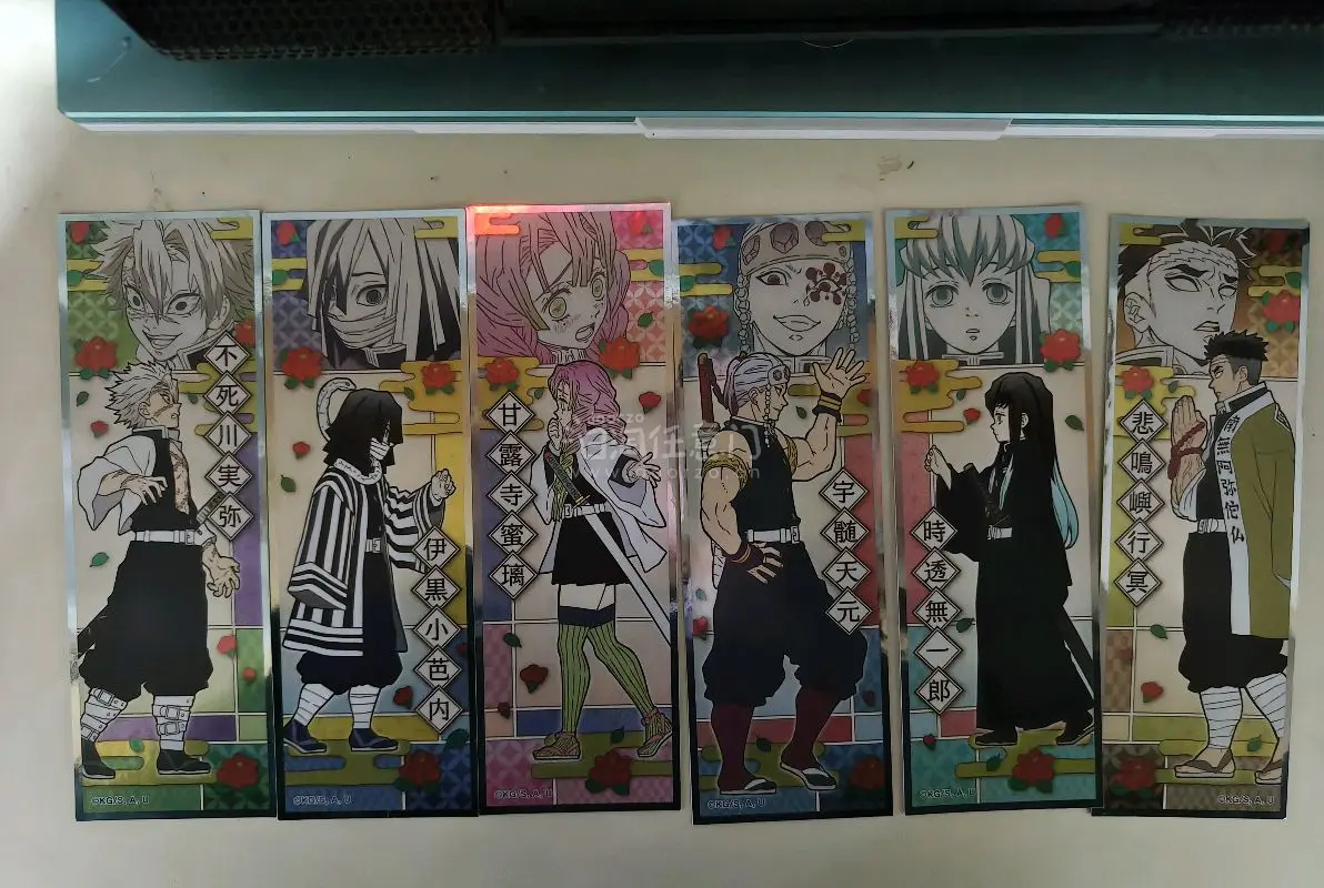 是三单一起合单发回来的，盒子相当结实，贴纸状态很完美，一点折痕也没有，爱了爱了，挖煤姬的包装每次都很安心˃ ? ˂ 