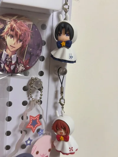 挖煤姬购物体验分享✨

这次在挖煤姬挖到了七濑陆的吧唧和和泉一织的小手办套装，真的太满足啦！?

商品品相超棒，吧唧印刷清晰、色彩鲜亮，小手办细节满满，完全没有瑕疵。平台合单流程顺畅，打包严实，物流追踪也很透明，从下单到收货都很省心。

价格也很实惠，能以这么合适的...挖煤姬购物体验分享✨

这次在挖煤姬挖到了七濑陆的吧唧和和泉一织的小手办套装，真的太满足啦！?

商品品相超棒，吧唧印刷清晰、色彩鲜亮，小手办细节满满，完全没有瑕疵。平台合单流程顺畅，打包严实，物流追踪也很透明，从下单到收货都很省心。

