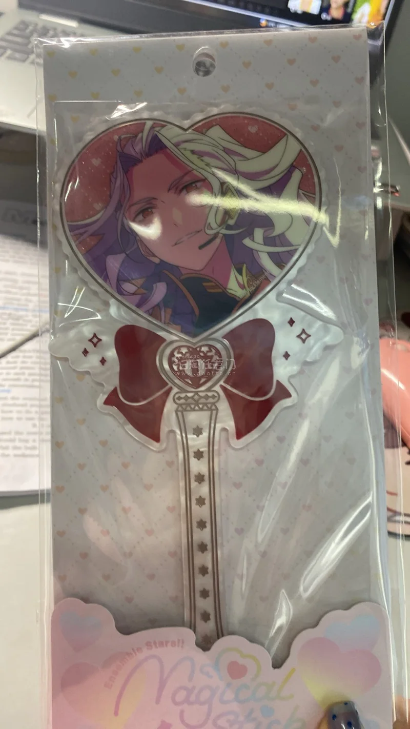 购买到岛内发货非常快速 拍照服务也很快 并且多个角度拍摄 打包的也很严实 里三层外三层的走的EMS非常快速 一点破损都没有 而且态度也很好 邮政快递也是送货上门


