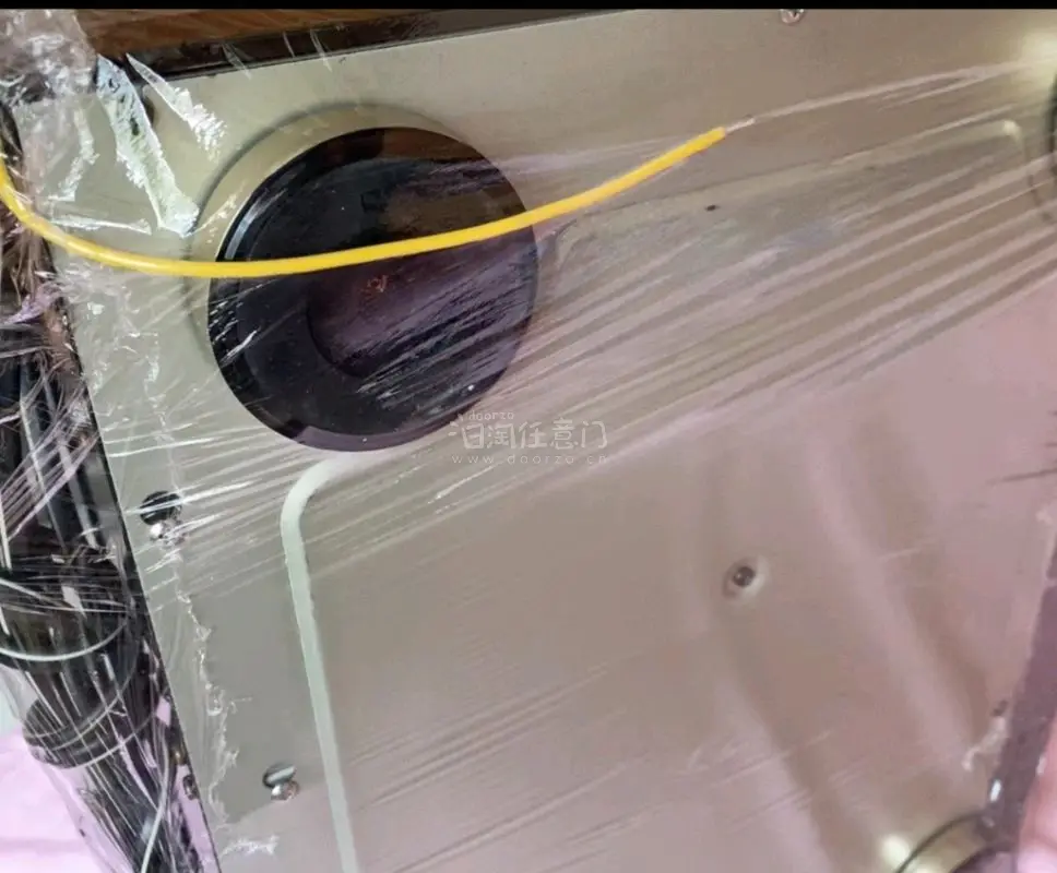 终于入手了两款复古卡座界的经典机型——雅佳7100ev和7100ex，这次购物体验直接拉满！机器成色远超预期，外观保存得非常完好，金属机身质感拉满，旋钮和按键的阻尼感都很舒服，完全不像几十年的老机器。
 
试机体验更是惊喜满满不愧是当年的旗舰机型，三频均衡通透，人声...终于入手了两款复古卡座界的经典机型——雅佳7100ev和7100ex，这次购物体验直接拉满！机器成色远超预期，外观保存得非常完好，金属机身质感拉满，旋钮和按键的阻尼感都很舒服，完全不像几十年的老机器。
 
试机体验更是惊喜满满不愧是当年的